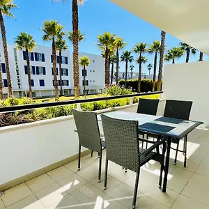  Apartment Angies Marina Apartment, Includes 2 Free Passes For The Marina Pool