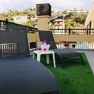 estudio-con-amplia-terraza-en-puerto-de-la-cruz.in-canary-islands.com/